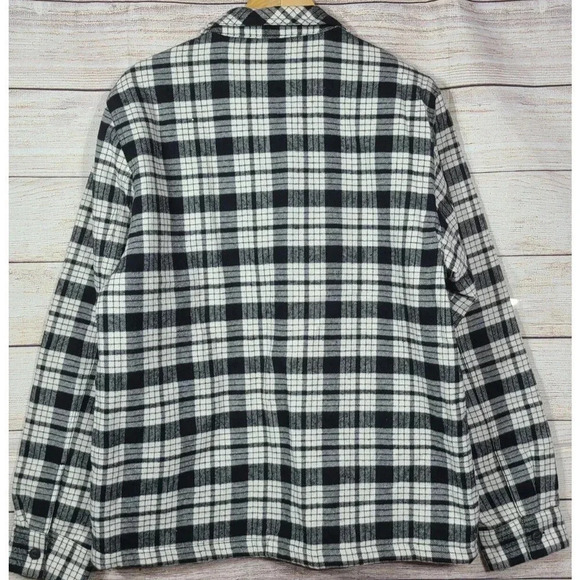 Tavik Flannel Full Zip Shacket Men's Size Large Black White Plaid Pockets - Picture 2 of 6